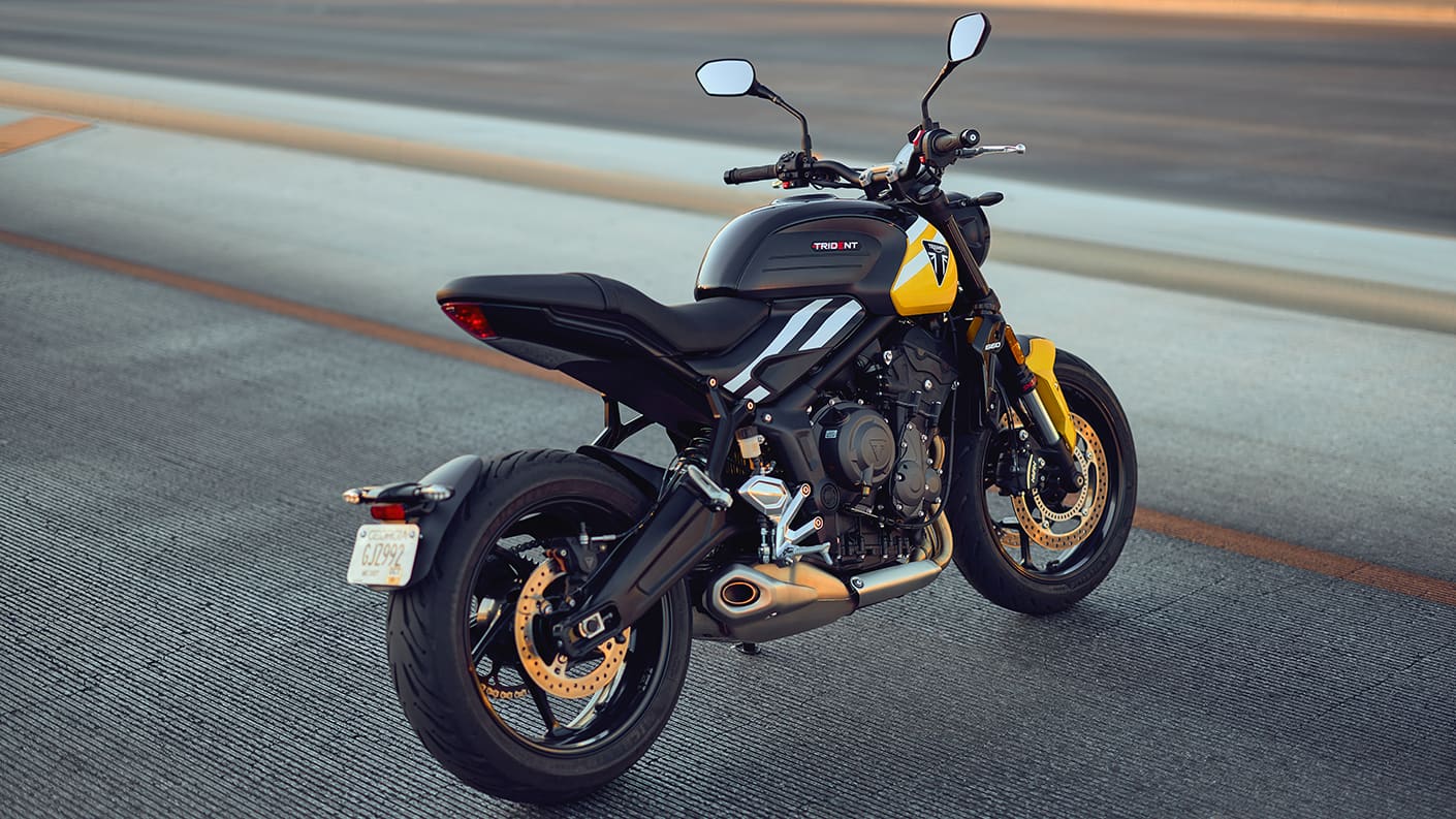 Triumph Trident 660 in Cosmic Yellow